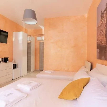 Apartament Private In A With Private Bath N1